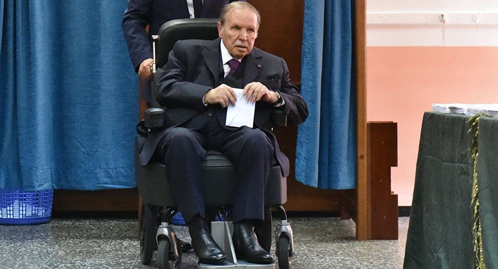 Askerler Buteflika adaylığını geri çektirdi, seçim ertelendi, kazanan kaybeden meçhul