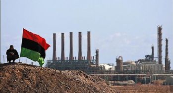 Libya'da Petrol Hilali Bölgesi'ni kontrol etmek için çekişme devam ediyor