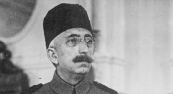 Yalan tarih, yalan devler ve büyük taarruz