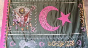 Mevlana Türbesi'ndeki sancakların sırrı ne?