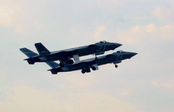 Çin'de dünya genelinde yaşanan askeri tatbikat çılgınlığına katkı veriyor