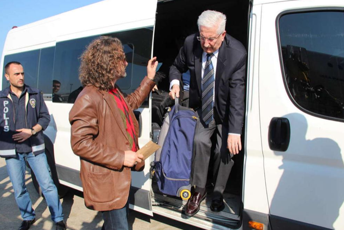 Darbeci general suç ortaklarını ifşa etti
