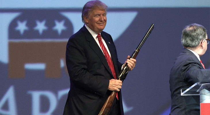 Trump kurşunu kendine sıkmış