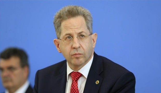 Almanya'da istihbarat başkanı görevden alındı