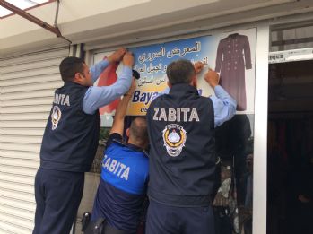 İngilizce serbest Arapça yasak