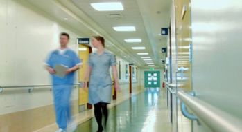 Kesin yine doktor haklıdır: Bir şeyin yok dediler 1 saat sonra öldü