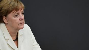 Merkel: Hatamı kabul ediyorum