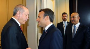 Amerika ile mücadele gücü olmayan Avrupa, Türkiye'nin arkasına gizleniyor
